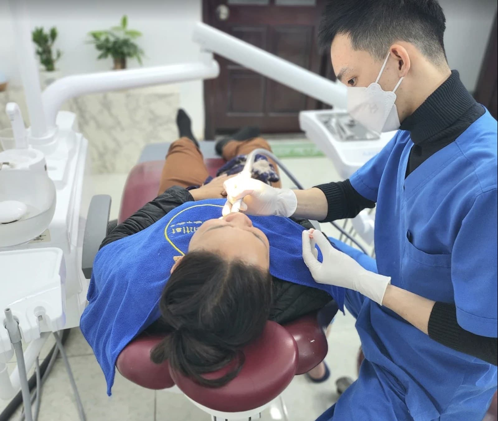 Ann Dentist in Da Nang