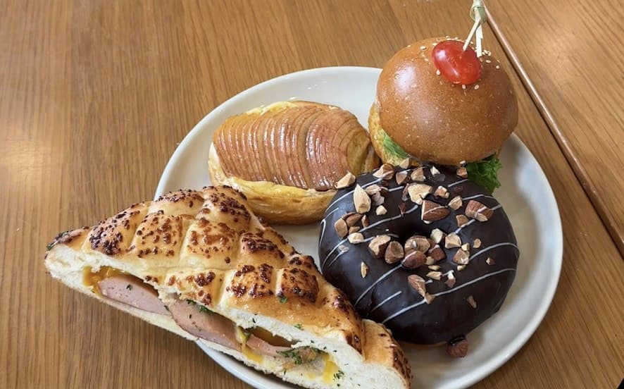 Bread & Butter, Tiệm bánh & cà phê, Đà Nẵng
