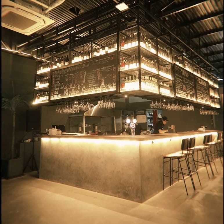 Cáliz Wine Bar