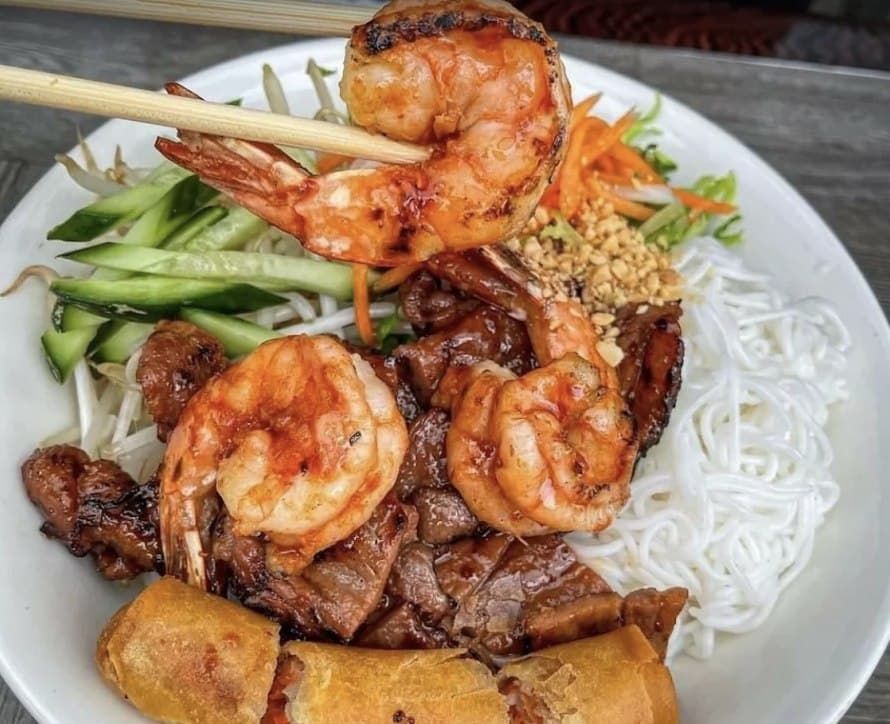 Hanh & Ken, a grilled seafood and beef platter