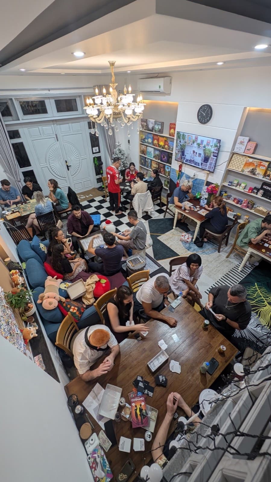 The Living Room, Quán board game, Đà Nẵng