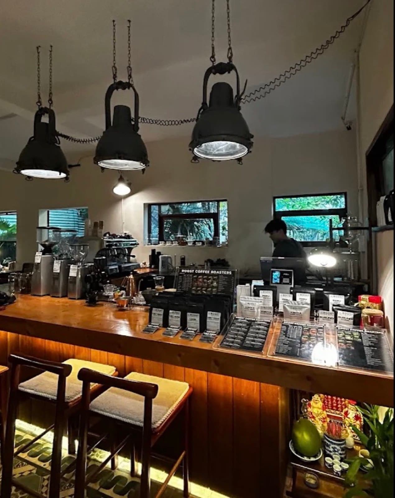 Roost Coffee Roasters, a garden coffee roastery in Da Nang