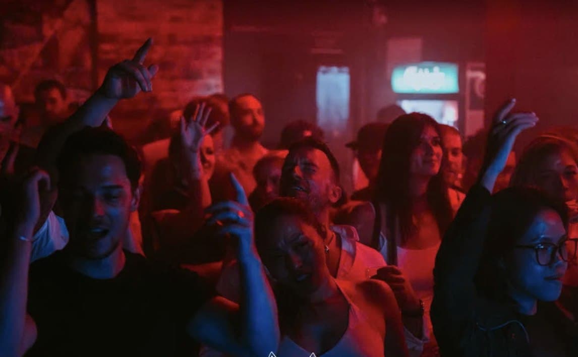 SAGA, Bar tầng hầm, Đà Nẵng